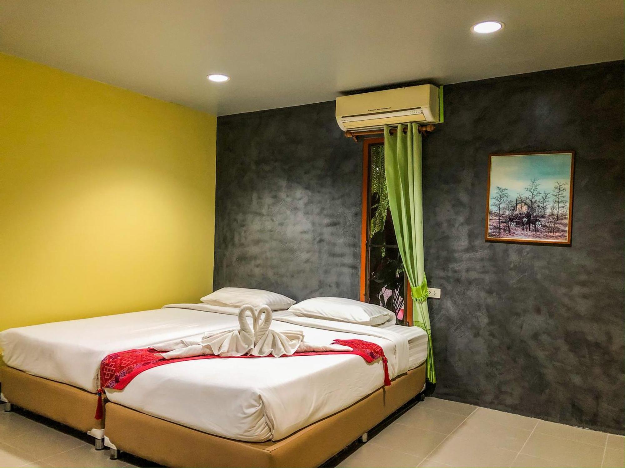 Huen San Fang Hotel โรงแรมเฮือนแสนฝาง Rum bild